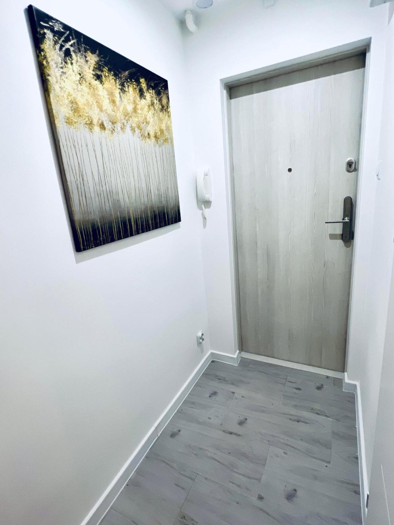 Apartament Happy Place Family & Business Targi Кельце Екстер'єр фото
